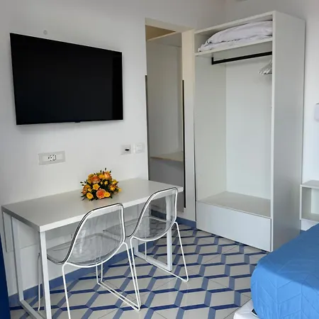 Design Sea View Accessible By 250 Steps Apartment *