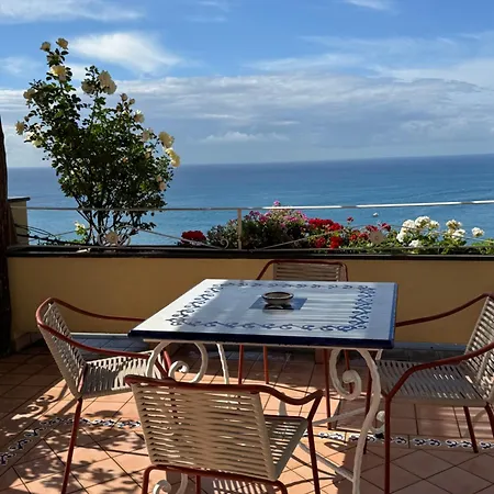 Design Sea View Accessible By 250 Steps Apartment Amalfi